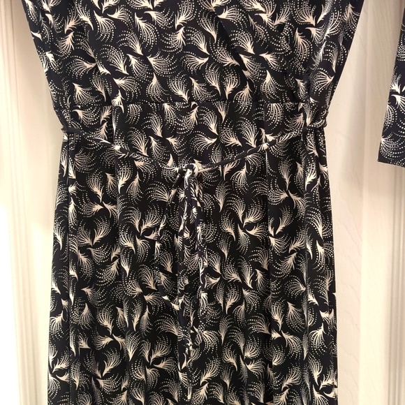 NWT Maggy London Dress 3/4 Sleeve Black and White Size 8 - Picture 5 of 6